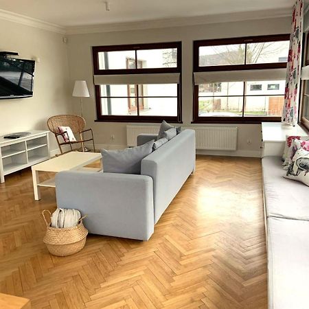 Villa Allegra Apartamenty Z Ogrodem I Sala Zabaw ,Darmowy Parking I Lezaki, 5Minut Do Morza Gdynia Dış mekan fotoğraf
